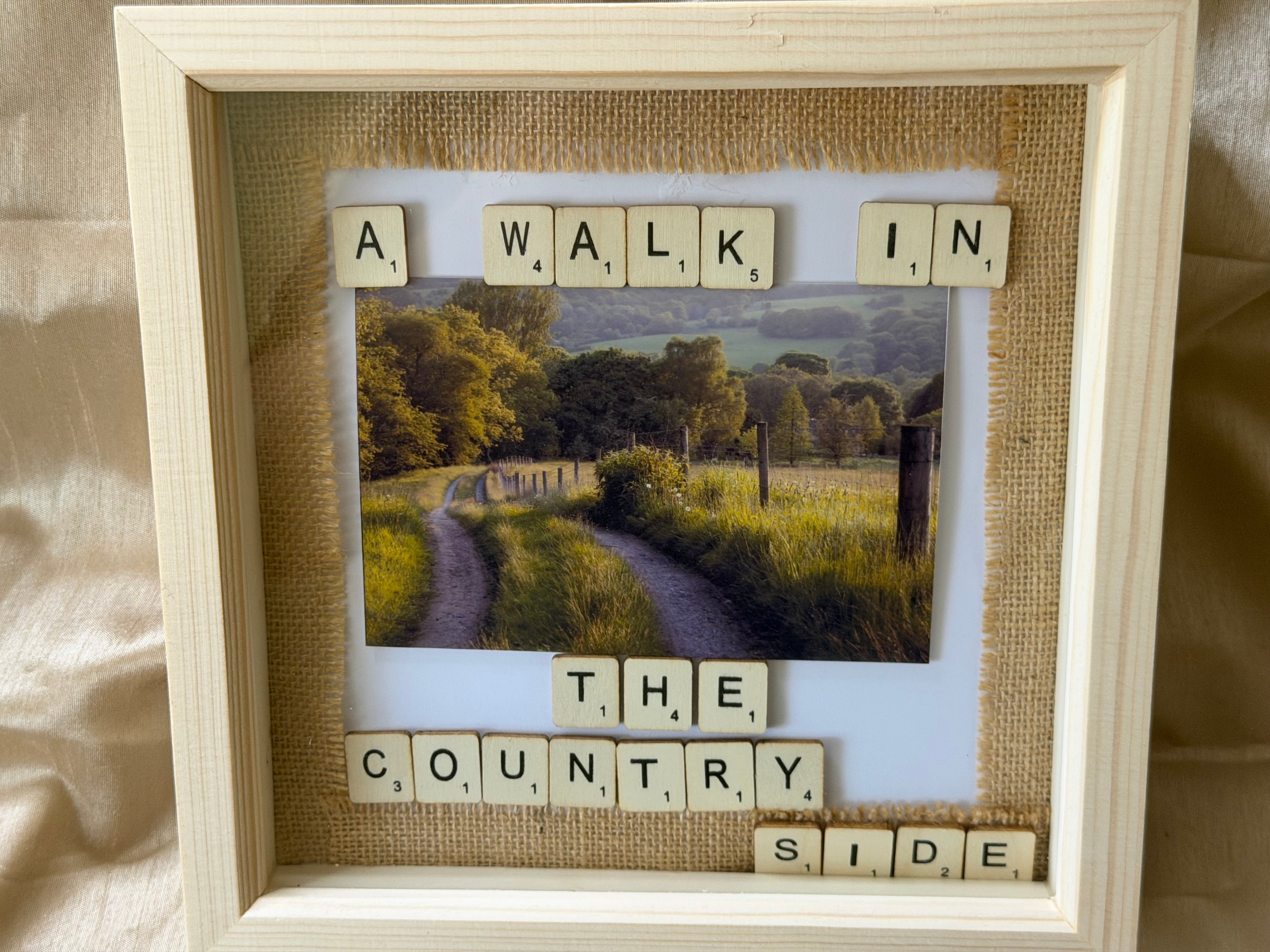 3d photo box a walk in the countryside